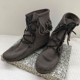 ミネトンカ(Minnetonka)のMINNETONKAショートブーツ フリンジ(ブーツ)