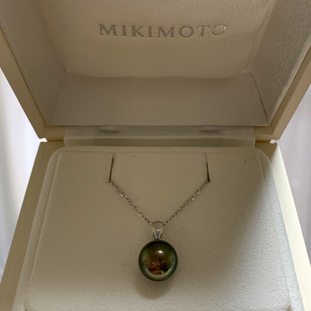 MIKIMOTO(ミキモト)のミキモト  黒蝶真珠ネックレス　K18WG レディースのアクセサリー(ネックレス)の商品写真