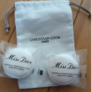 クリスチャンディオール(Christian Dior)のDior　バスボム２個　巾着（小）(入浴剤/バスソルト)