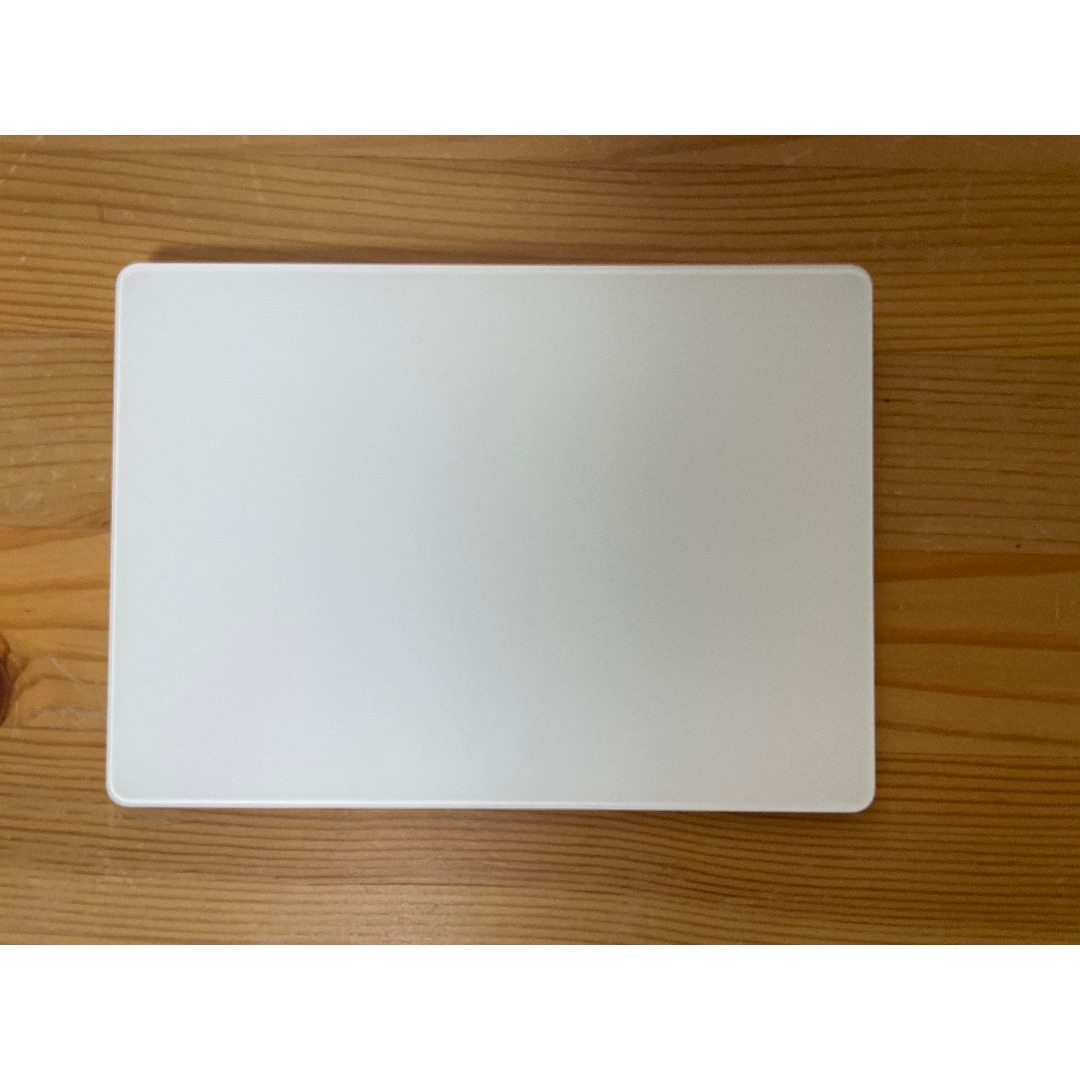 Apple(アップル)のApple Magic TrackPad2 MJ2RJ/A　中古 スマホ/家電/カメラのPC/タブレット(PC周辺機器)の商品写真