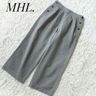 エムエイチエル(MHL.)の【MHL.】タックパンツ サイズⅡ 千鳥格子 ボタン コットン(カジュアルパンツ)