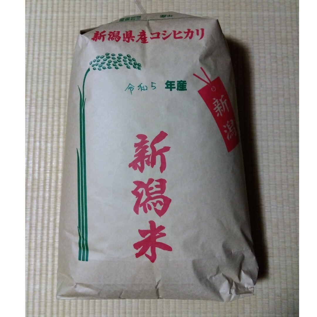 新潟県五泉産コシヒカリ玄米30キロ　送料・精米無料〉新米令和5年度　Hayato　Kazami's　在庫2個の通販　by　shop｜ラクマ