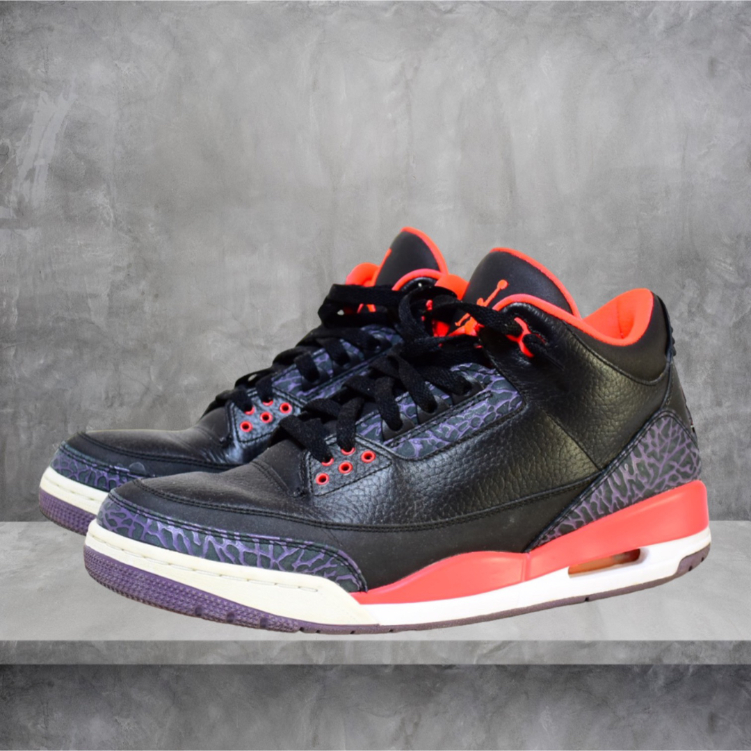 NIKE(ナイキ)のAIR JORDAN 3 RETRO "CRIMSON"（ブラック/クリムゾン） メンズの靴/シューズ(スニーカー)の商品写真