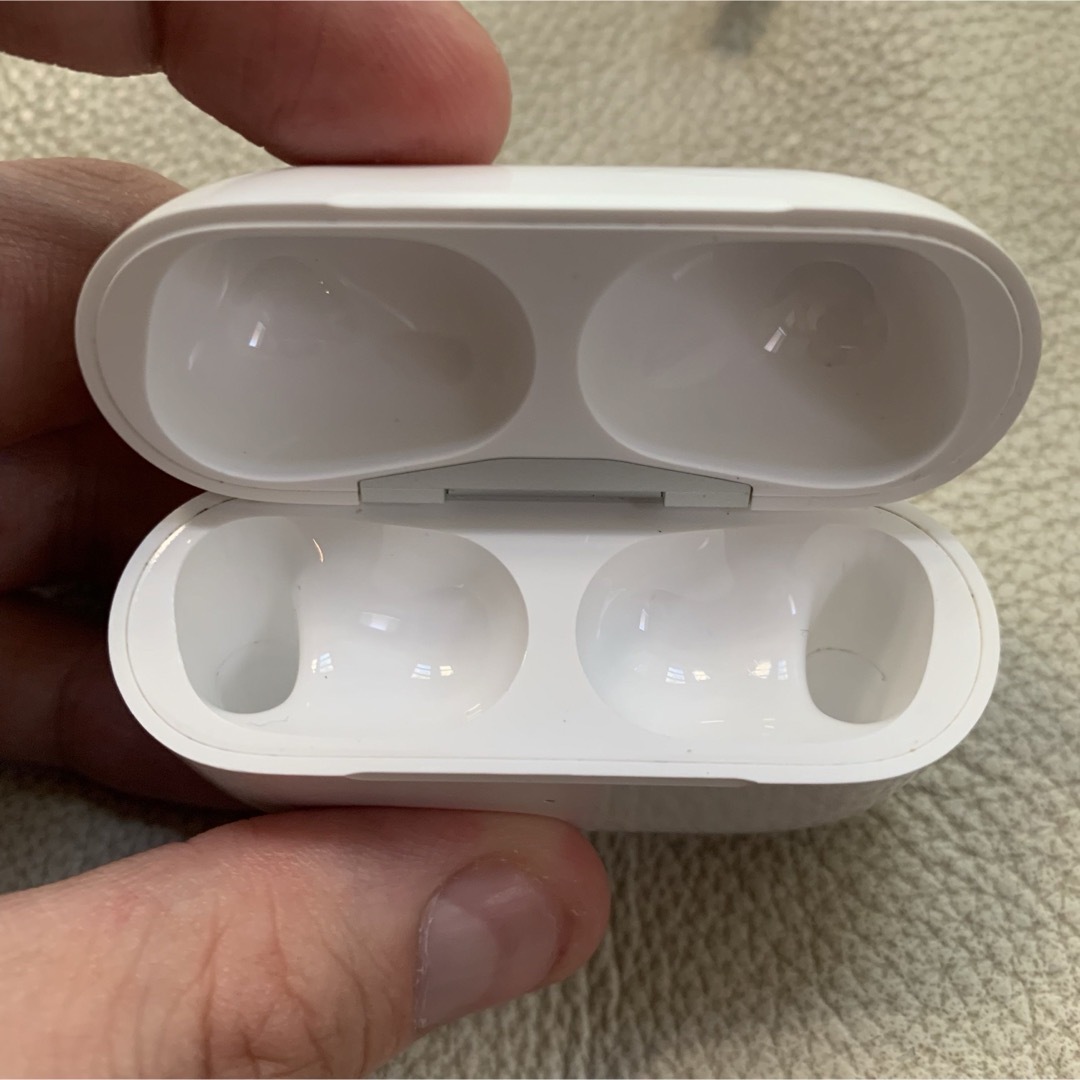 Apple AirPods Pro 第1世代 A2084 MWP22J/A Apple AirPods Pro 第1世代 A2084 MWP22J/A