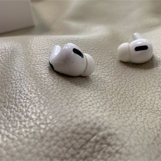 Apple - Apple AirPods Pro 第1世代 A2084 MWP22J/Aの通販 by MAT&KO's ...