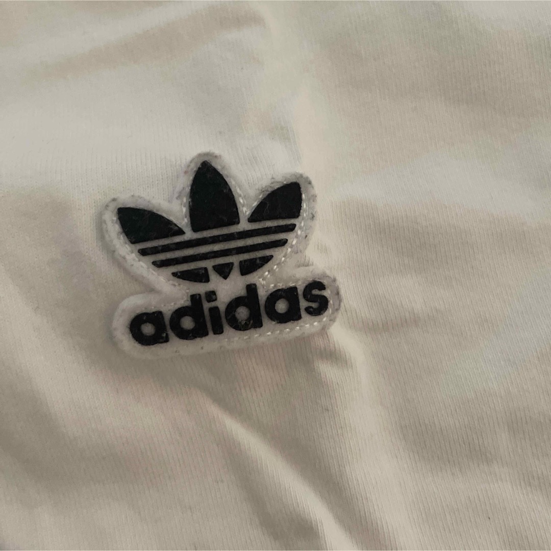 adidas(アディダス)のadidas ワンポイント ワッペン Tシャツ メンズのトップス(Tシャツ/カットソー(半袖/袖なし))の商品写真