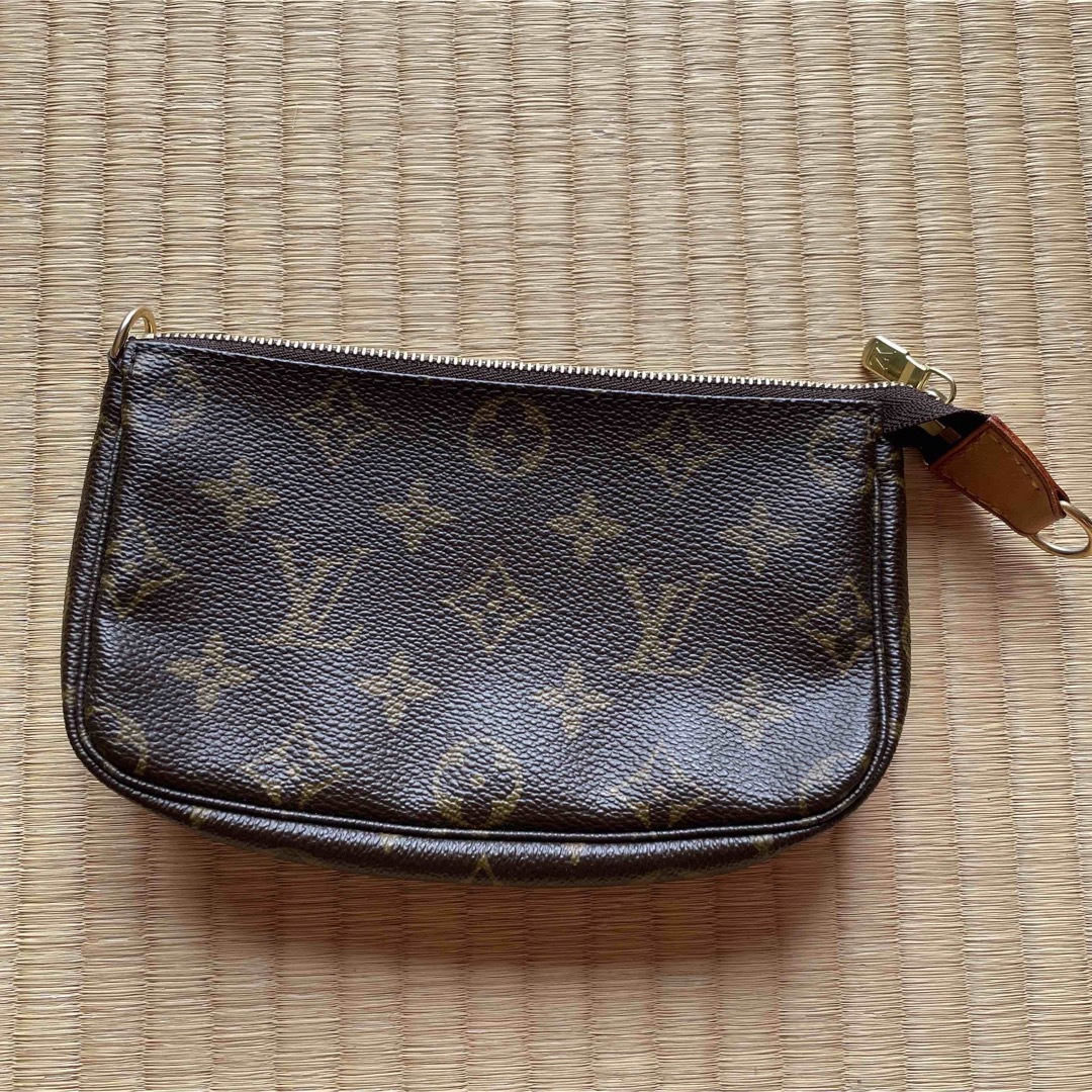 LOUIS VUITTON(ルイヴィトン)のルイヴィトン  アクセサリーポーチ レディースのファッション小物(ポーチ)の商品写真