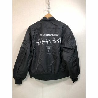 020932○ GU × UNDERCOVER MA-1 M ジップ ジャケットの通販｜ラクマ