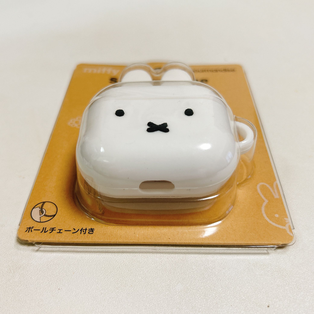 miffy(ミッフィー)のグルマンディーズ ミッフィー AirPods 第3世代対応 シリコンケース スマホ/家電/カメラのオーディオ機器(ヘッドフォン/イヤフォン)の商品写真