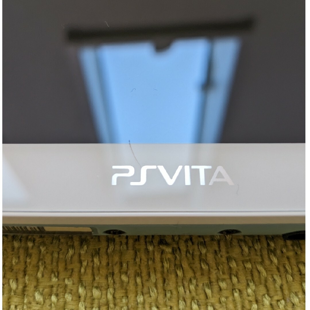 SONY(ソニー)のPSvita　2000 エンタメ/ホビーのゲームソフト/ゲーム機本体(携帯用ゲームソフト)の商品写真