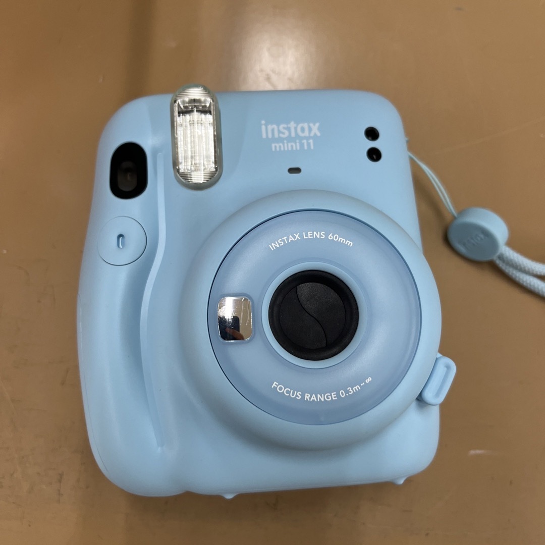 富士フイルム(フジフイルム)の一回のみ使用　FUJIFILM instax mini11 スマホ/家電/カメラのカメラ(フィルムカメラ)の商品写真