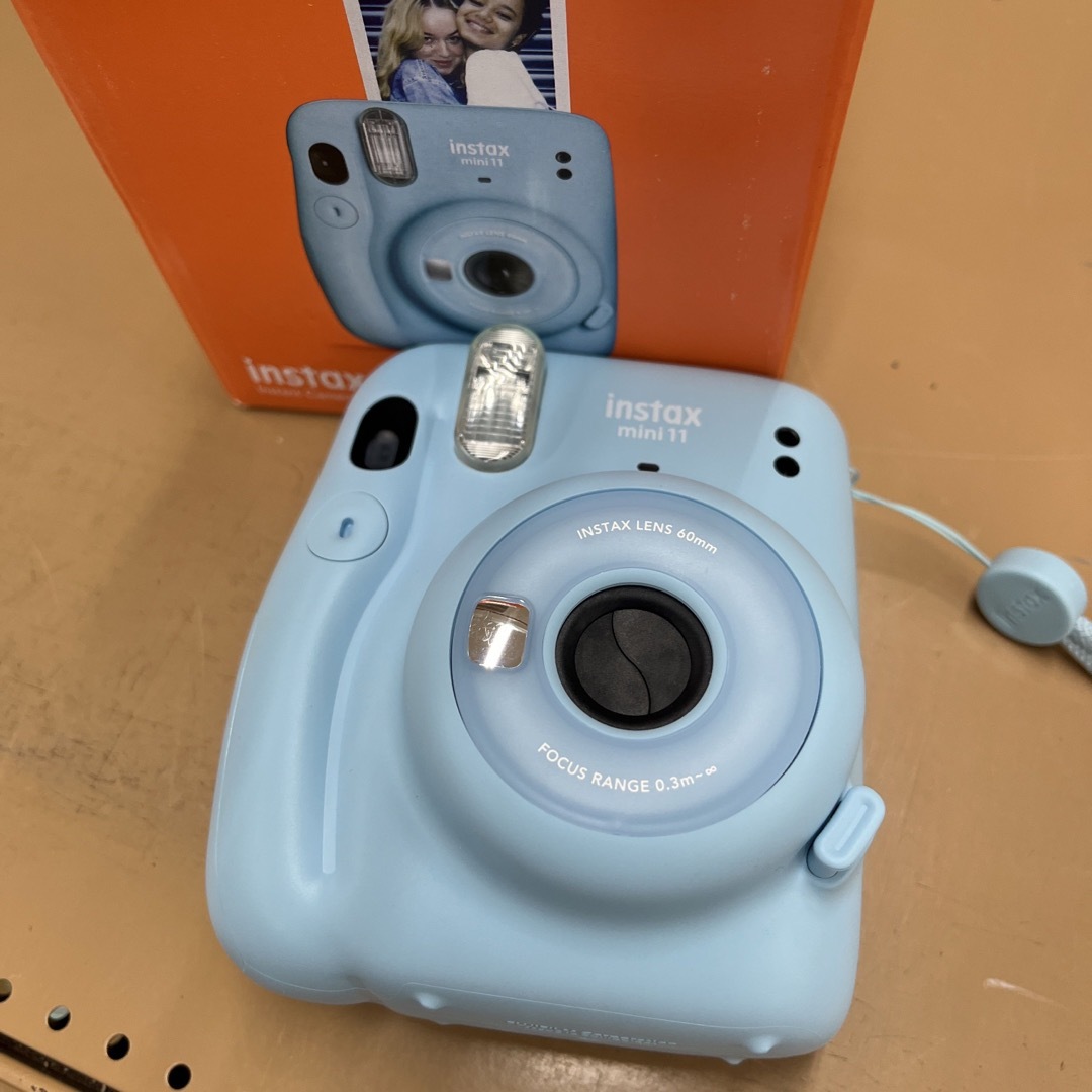 スマホ/家電/カメラ一回のみ使用　FUJIFILM instax mini11