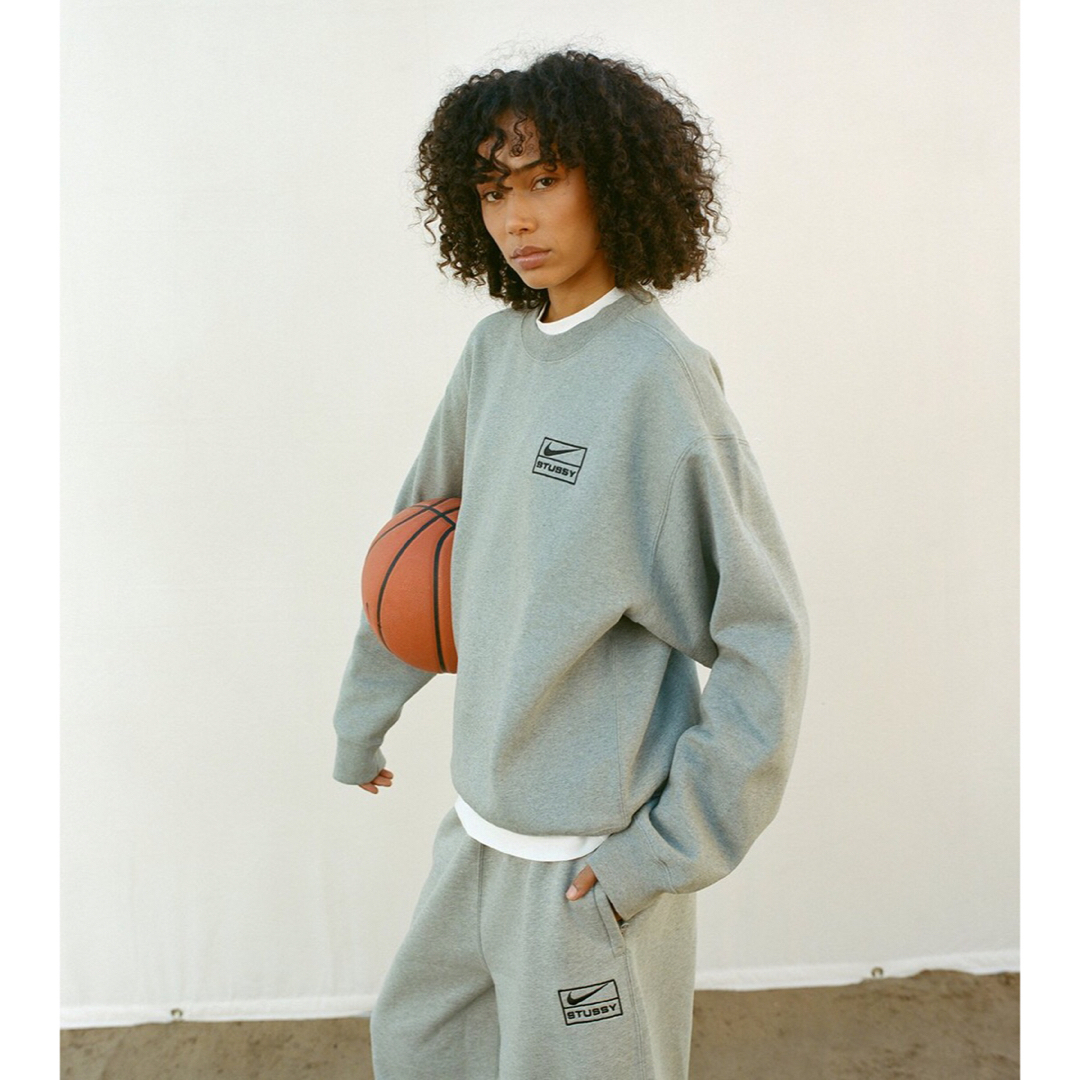 STUSSY - 2023 STUSSY NIKE Fleece Crew GREY スウェットの通販 by 靴