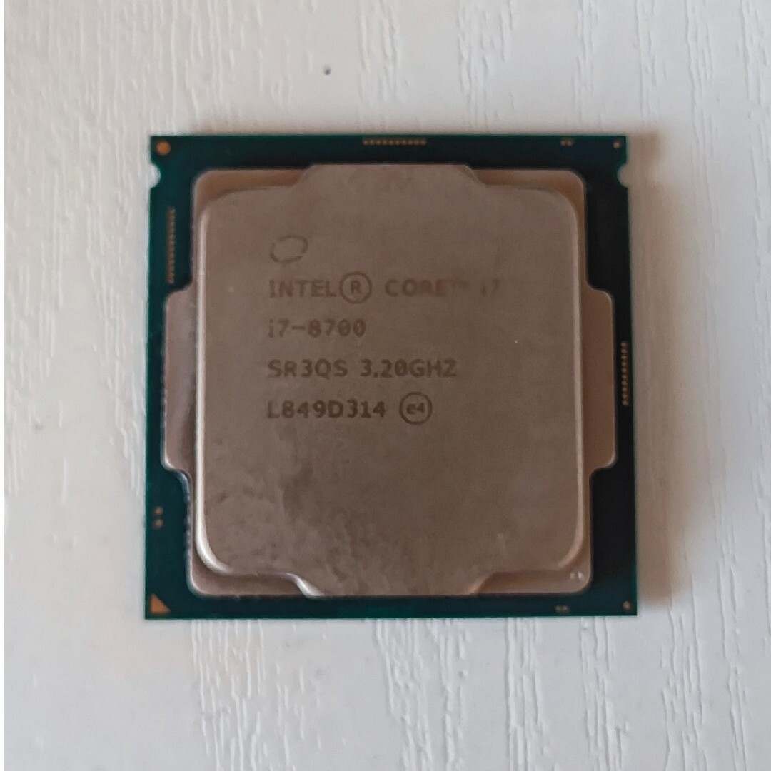 Intel corei7 8700 CPUのみ