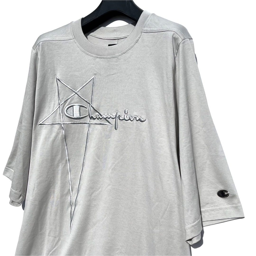 Rick Owens(リックオウエンス)の新品 RICK OWENS CHAMPION JUMBO TEE OYSTER メンズのトップス(Tシャツ/カットソー(半袖/袖なし))の商品写真