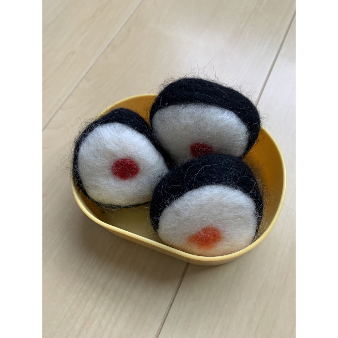 羊毛のおままごと（おむすび）