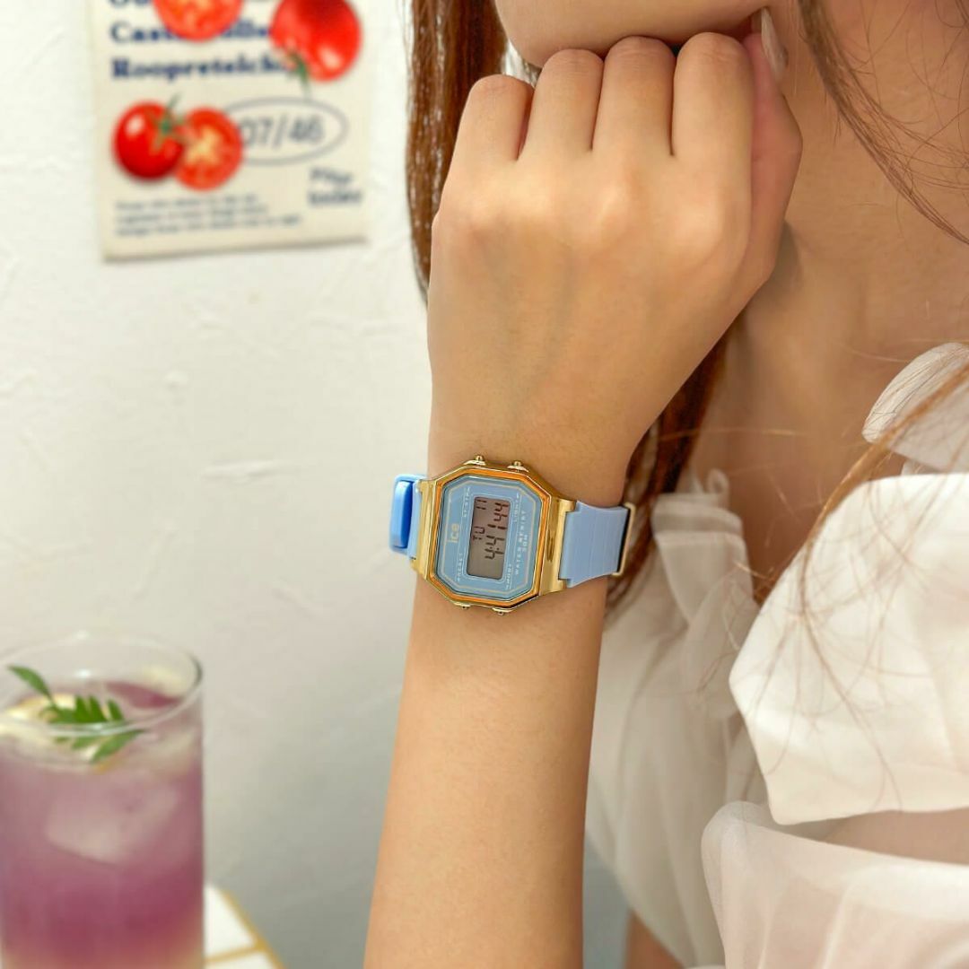 ice watch(アイスウォッチ)のICE digit retro - トランクウィルブルー - スモール レディースのファッション小物(腕時計)の商品写真