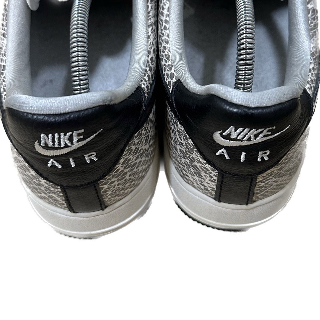 NIKE(ナイキ)のnike air force 1 low retro cocoa snake メンズの靴/シューズ(スニーカー)の商品写真