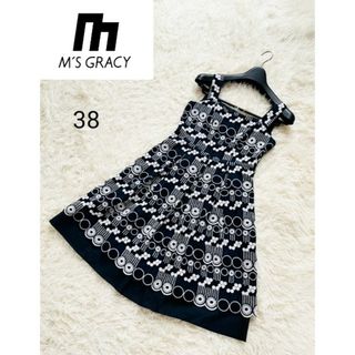 エムズグレイシー(M'S GRACY)の【M'SGRACY】ノースリーブ カットワークフラワーワンピース 38 ネイビー(ひざ丈ワンピース)