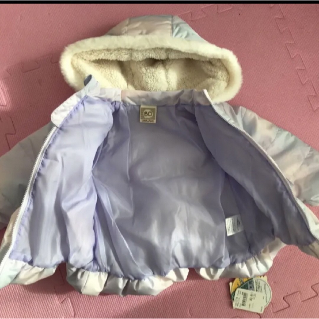 女の子　アウター キッズ/ベビー/マタニティのベビー服(~85cm)(ジャケット/コート)の商品写真
