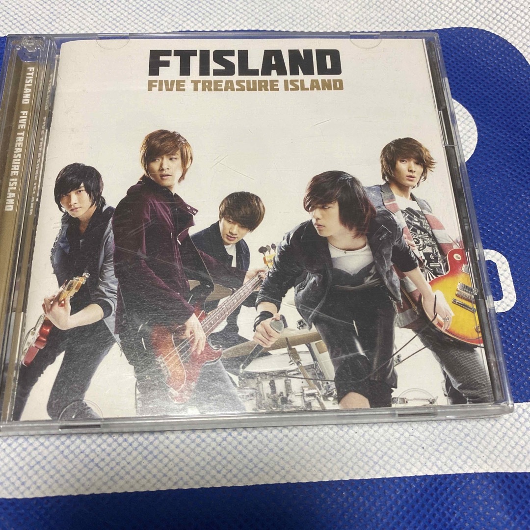 FTISLAND(エフティーアイランド)のFTISLAND 2011 アルバム［FIVE TREASURE ISLAND］ エンタメ/ホビーのCD(K-POP/アジア)の商品写真