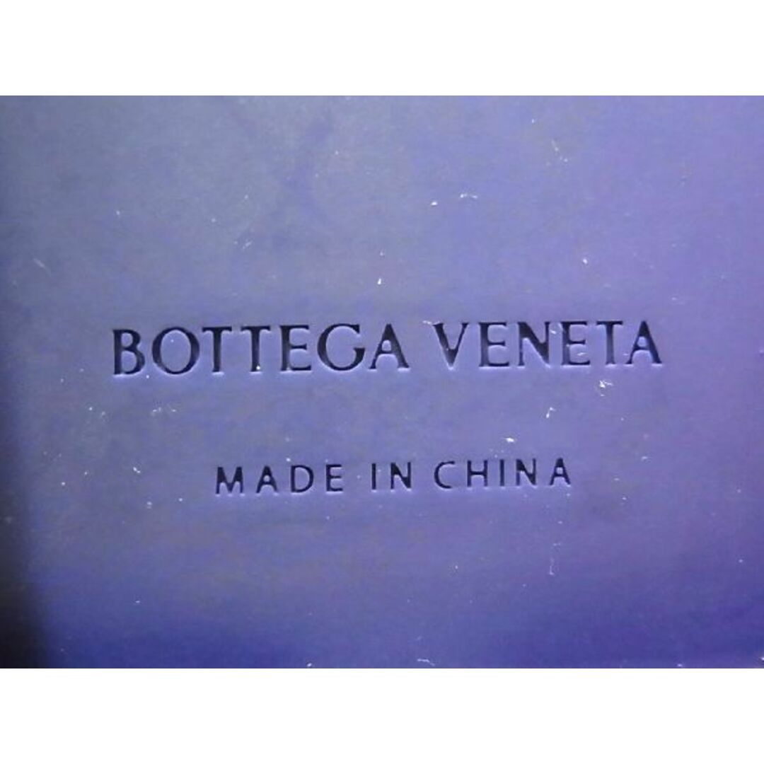 Bottega Veneta(ボッテガヴェネタ)の■美品■ BOTTEGA VENETA ボッテガヴェネタ ラバー iPhone 13PRO 対応 アイフォンケース スマホケース パープル系 AP5633  メンズのメンズ その他(その他)の商品写真
