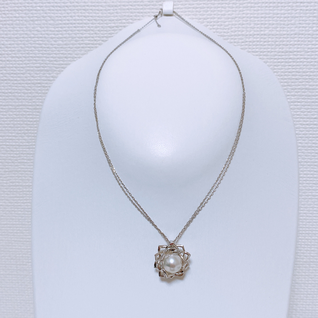【1902】パールネックレス 白蝶真珠　天然ダイヤ　 K18wg レディースのアクセサリー(ネックレス)の商品写真