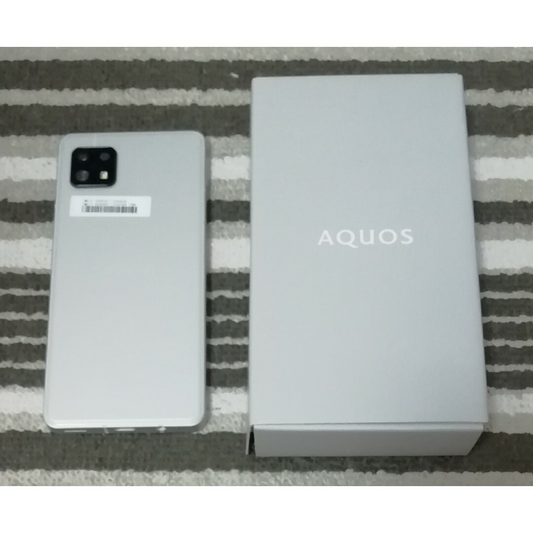 AQUOS sense6　モバイル版　シルバー