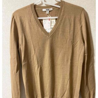 ユニクロ(UNIQLO)のＶネックセーター　(ニット/セーター)