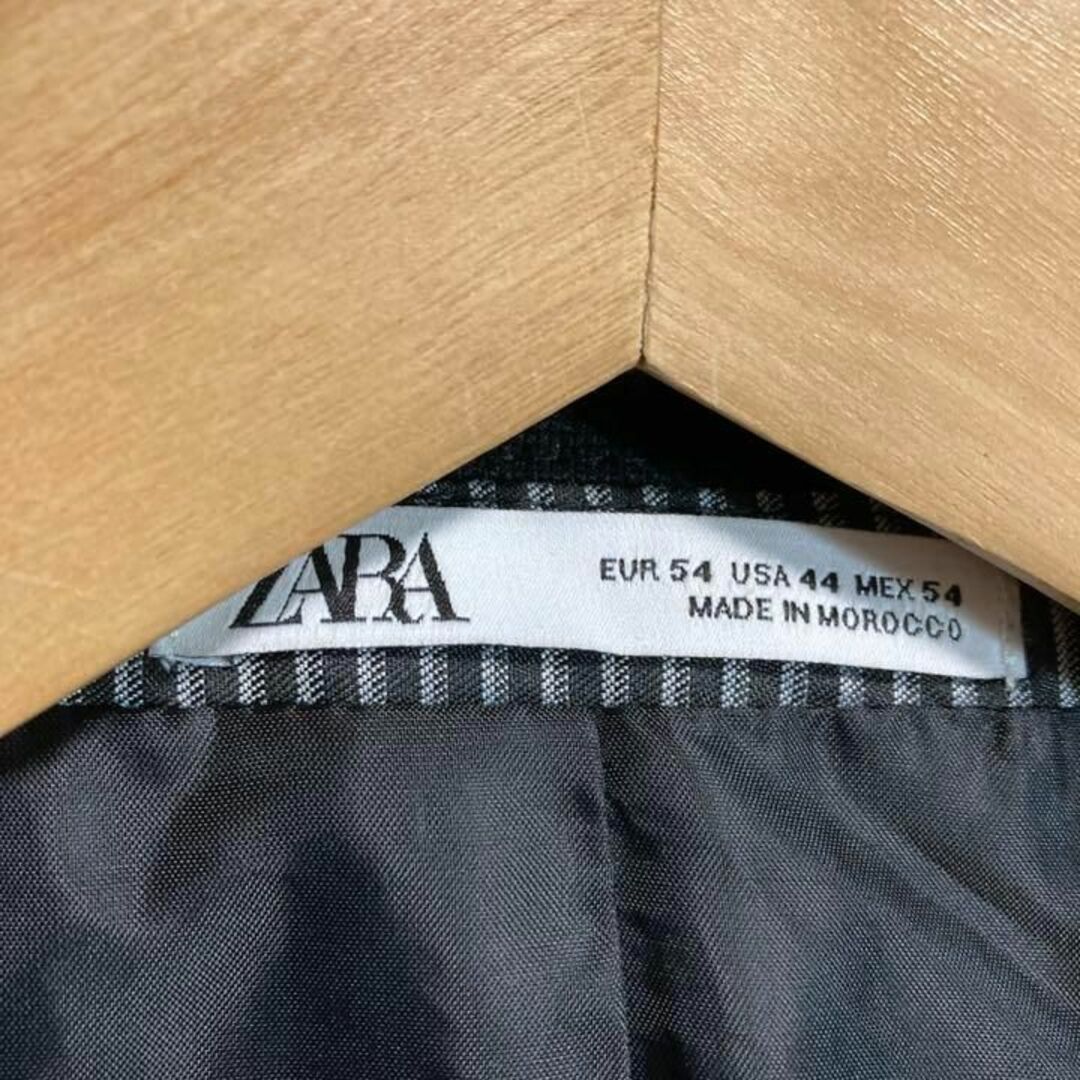 ZARA(ザラ)のタグ付き ZARA ザラ　テーラードジャケット スーツ メンズ　フォーマル 黒 メンズのジャケット/アウター(テーラードジャケット)の商品写真