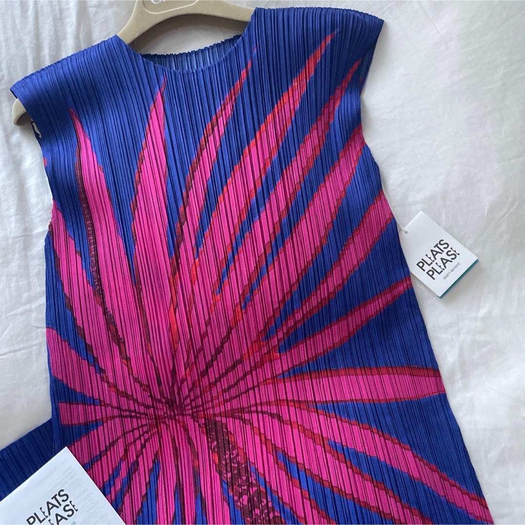 PLEATS PLEASE ISSEY MIYAKE - 2023 8月イッセイミヤケプリーツ
