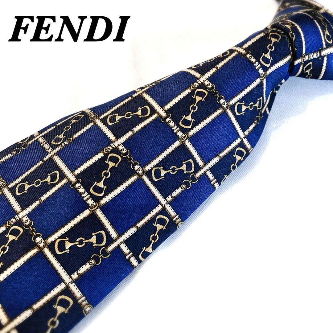 FENDI(フェンディ)のFENDI ネクタイ　ブルー　イタリア製　シルク100% メンズのファッション小物(ネクタイ)の商品写真