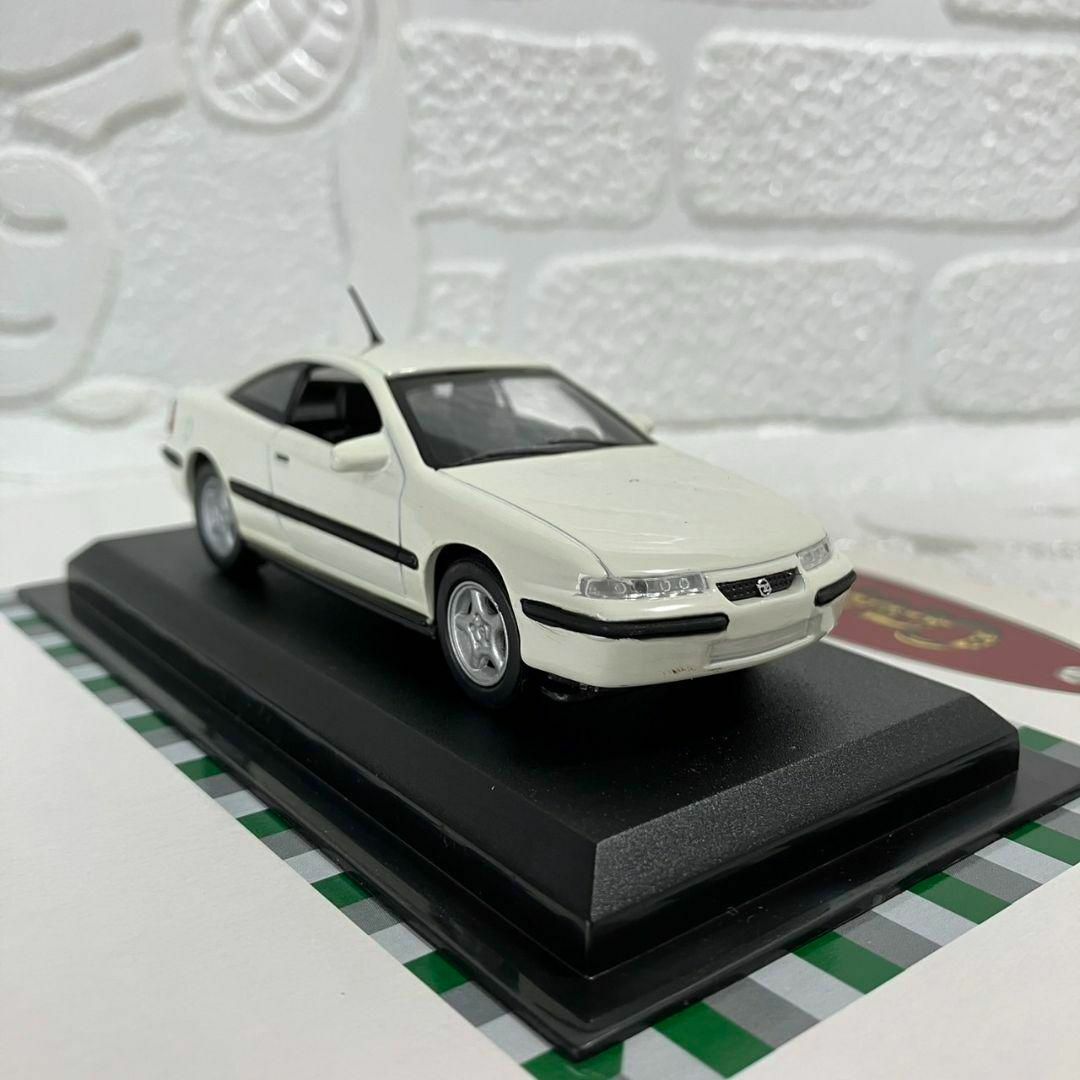 ㉝ OPEL CALIBRA デルプラド カーコレクション エンタメ/ホビーのおもちゃ/ぬいぐるみ(ミニカー)の商品写真