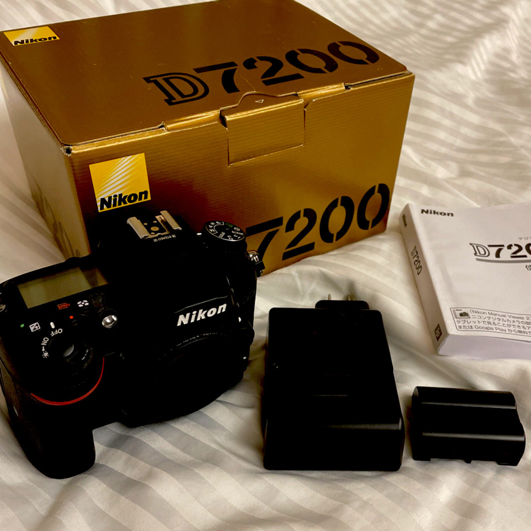 80000顔認識機能Nikon  D7200 ショット数僅か、6,585枚！