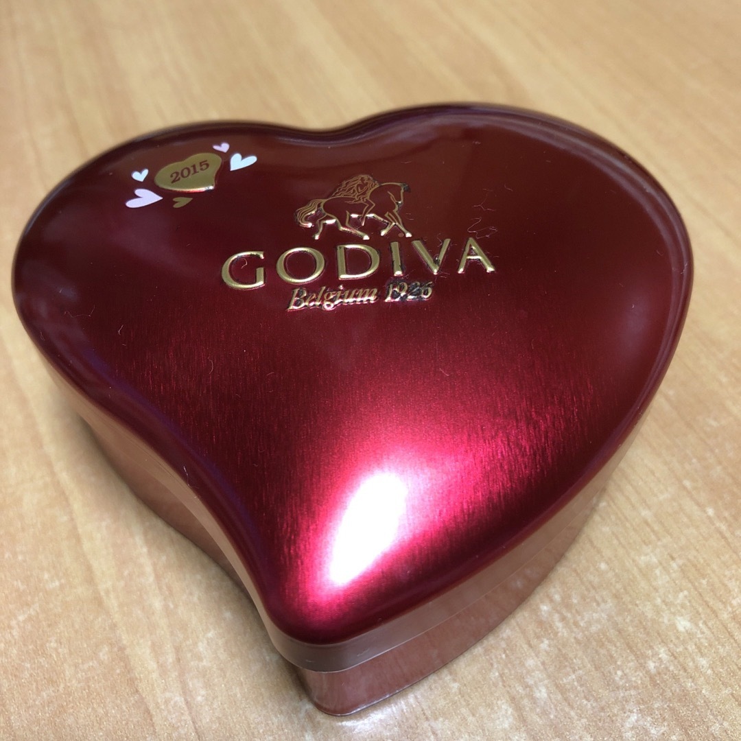 GODIVA バレンタインケース　2015 ゴディバ　小物入　ハート インテリア/住まい/日用品のインテリア小物(小物入れ)の商品写真