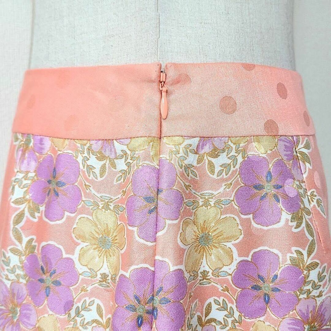 SunaUna(スーナウーナ)のSunaUna スーナウーナ★綺麗な花柄 サテン風 ミニスカート 日本製 36 レディースのスカート(ミニスカート)の商品写真