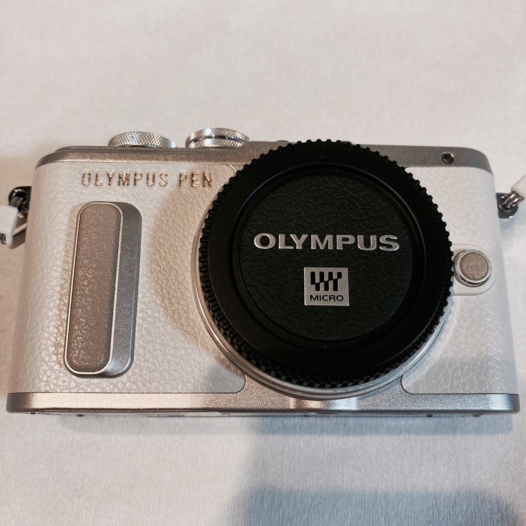 OLYMPUS   美品OLYMPUS PEN E PL8 WHITE ボディの通販 by mt