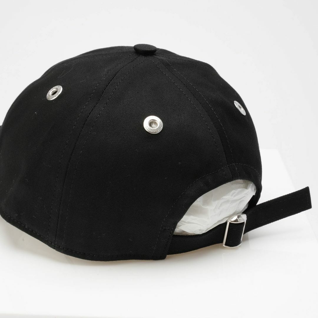 ami(アミ)の新品 AMI Paris ユニセックス ロゴ刺繍 キャップ メンズの帽子(キャップ)の商品写真