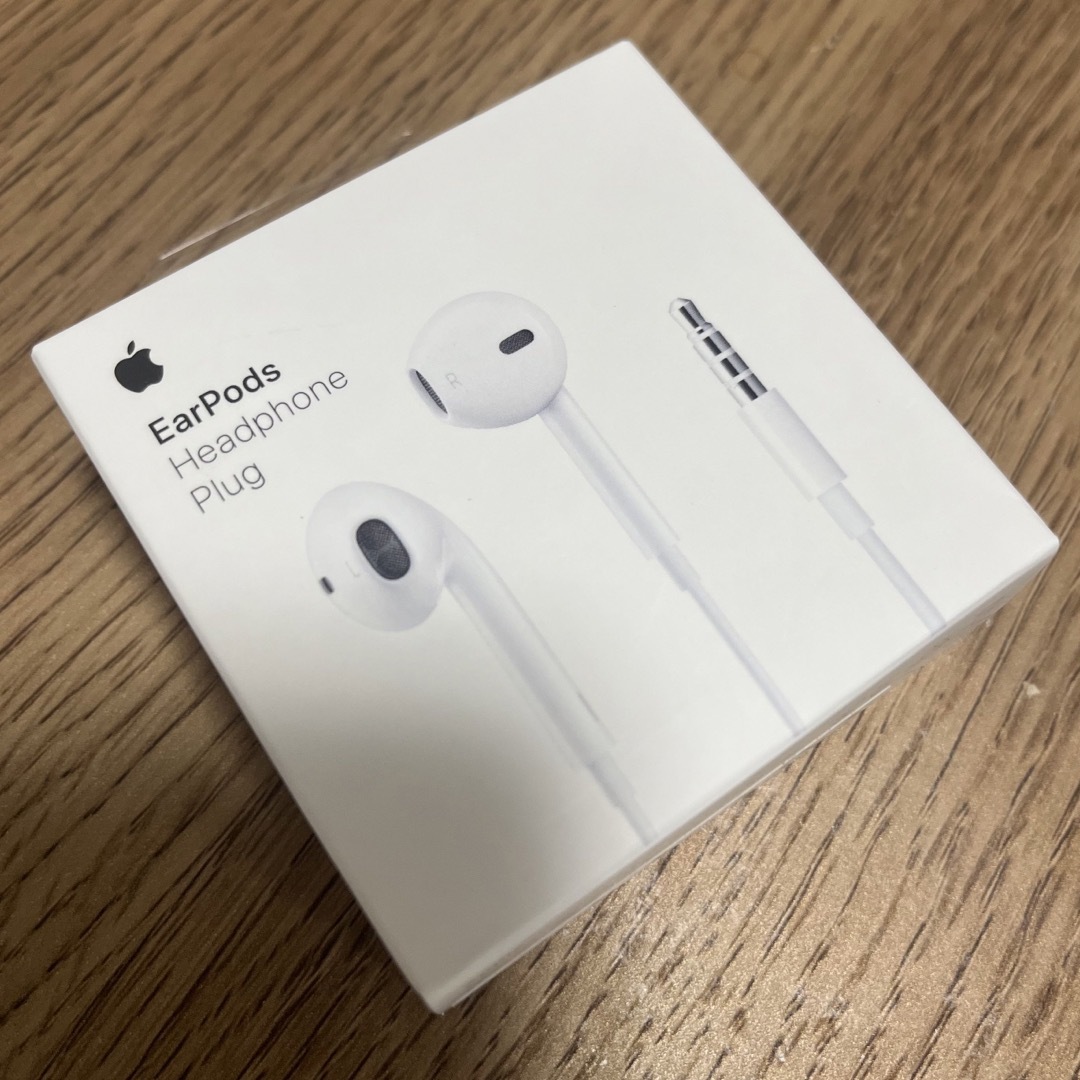 Apple(アップル)のEarPods Headphone Plug Apple純正 スマホ/家電/カメラのオーディオ機器(ヘッドフォン/イヤフォン)の商品写真