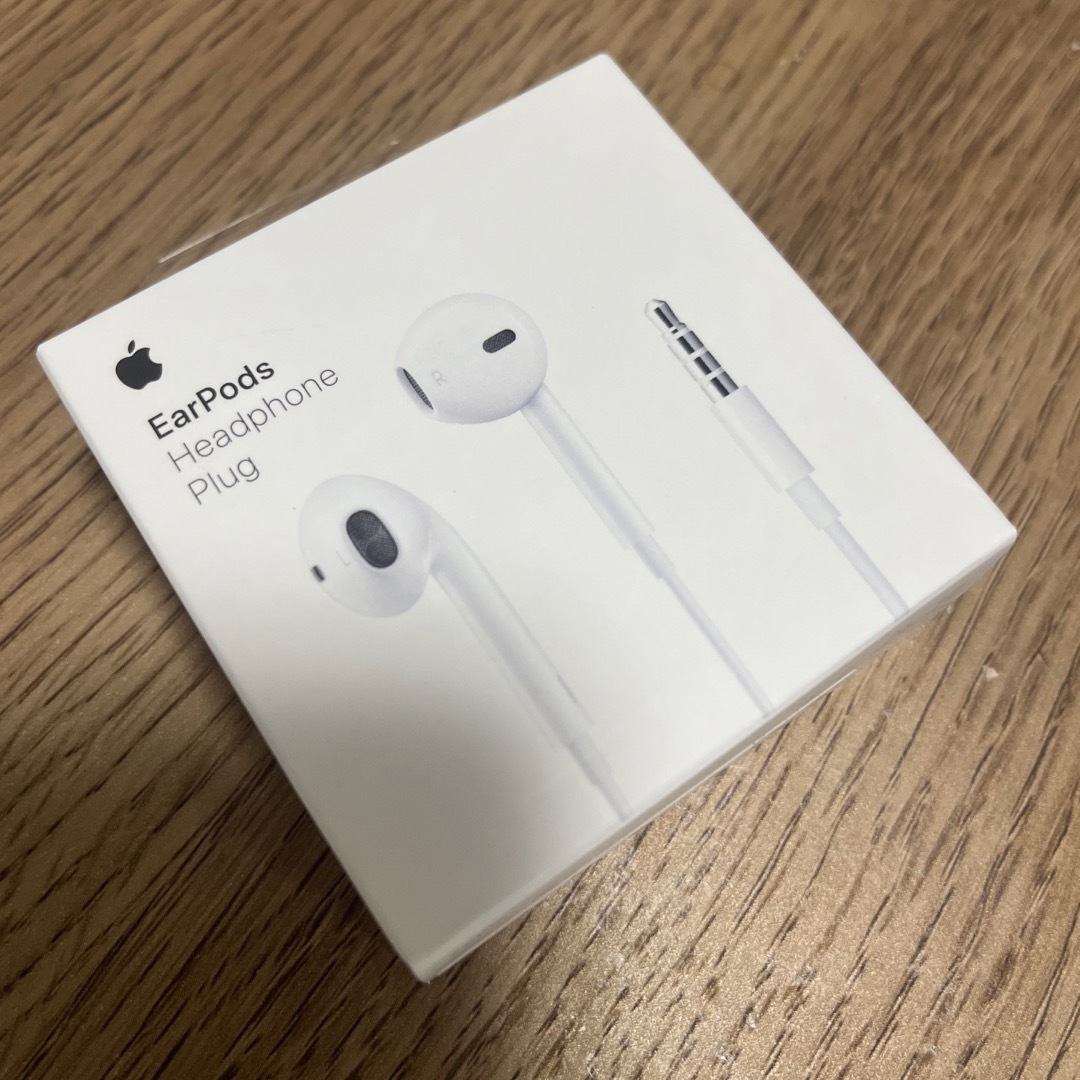 Apple(アップル)のEarPods Headphone Plug Apple純正 スマホ/家電/カメラのオーディオ機器(ヘッドフォン/イヤフォン)の商品写真