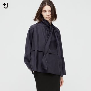 ユニクロ(UNIQLO)の新品未使用　ユニクロ　プラスj  シルクボウタイブラウス（長袖）(シャツ/ブラウス(長袖/七分))