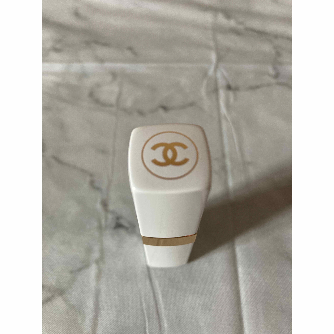 CHANEL(シャネル)のほぼ未使用　CHANEL シャネル  ルージュココボーム　918 コスメ/美容のスキンケア/基礎化粧品(リップケア/リップクリーム)の商品写真