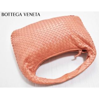 ボッテガヴェネタ(Bottega Veneta)のボッテガヴェネタ ホーボー イントレチャート ライトピンク(ショルダーバッグ)