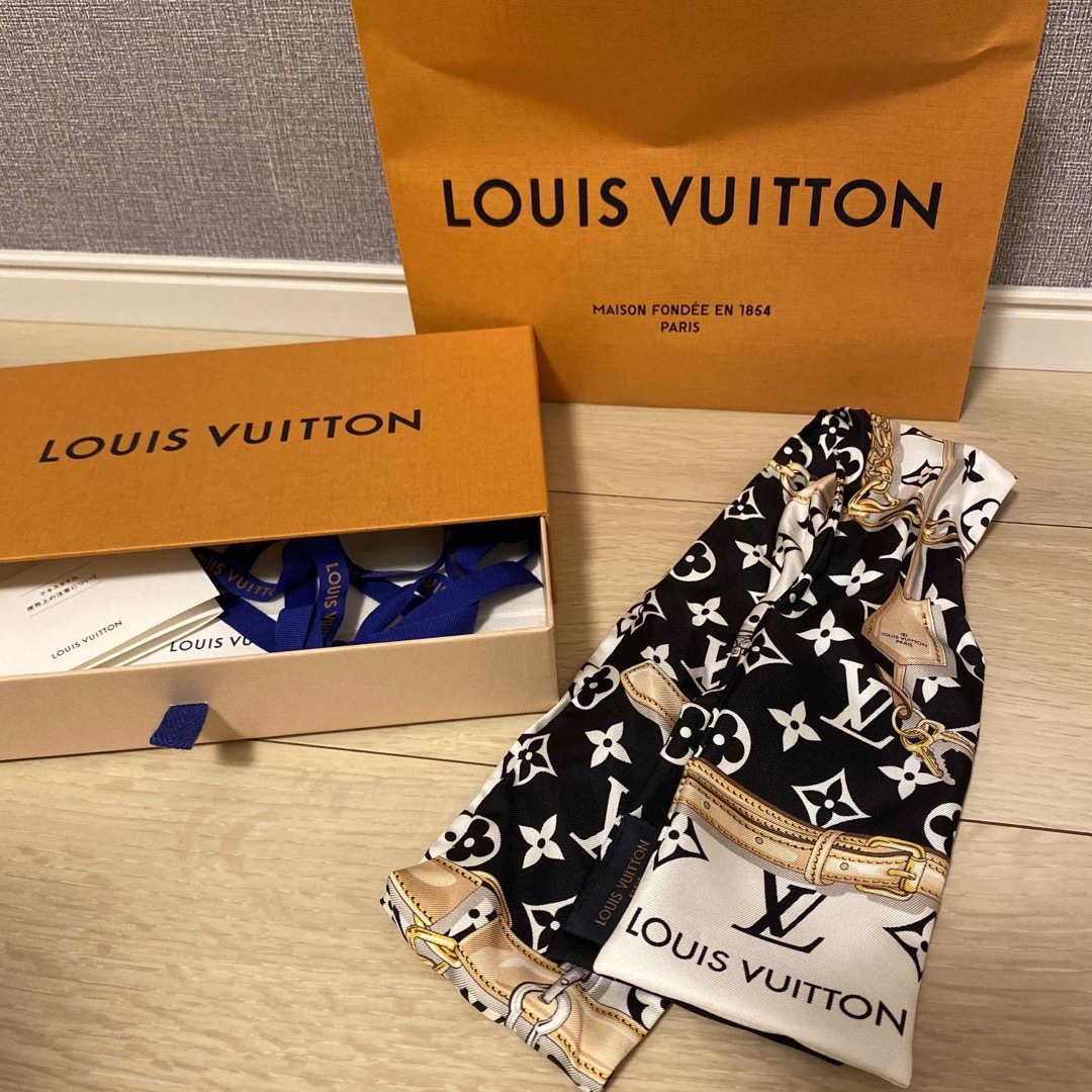 LOUIS VUITTON - LOUIS VUITTON バンドー・モノグラム コンフィ