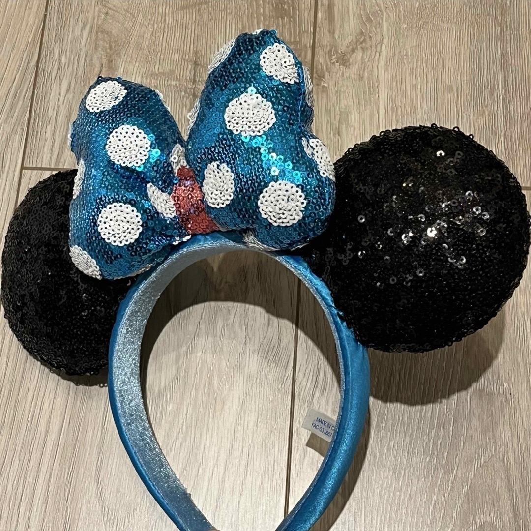 Disney(ディズニー)の美品 ディズニー ミニー スパンコール カチューシャ レディースのヘアアクセサリー(カチューシャ)の商品写真