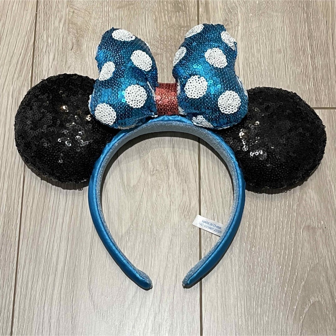 Disney(ディズニー)の美品 ディズニー ミニー スパンコール カチューシャ レディースのヘアアクセサリー(カチューシャ)の商品写真