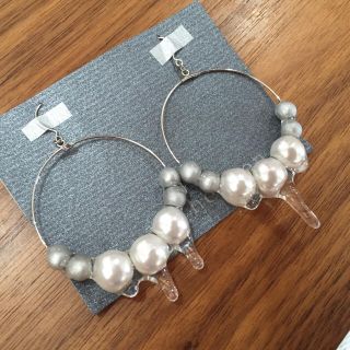 パールのピアス(ピアス)