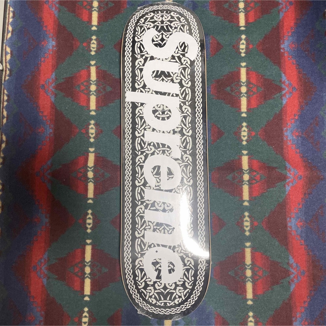 Supreme(シュプリーム)のSupreme Celtic Knot Skateboard デッキ スケボー スポーツ/アウトドアのスポーツ/アウトドア その他(スケートボード)の商品写真