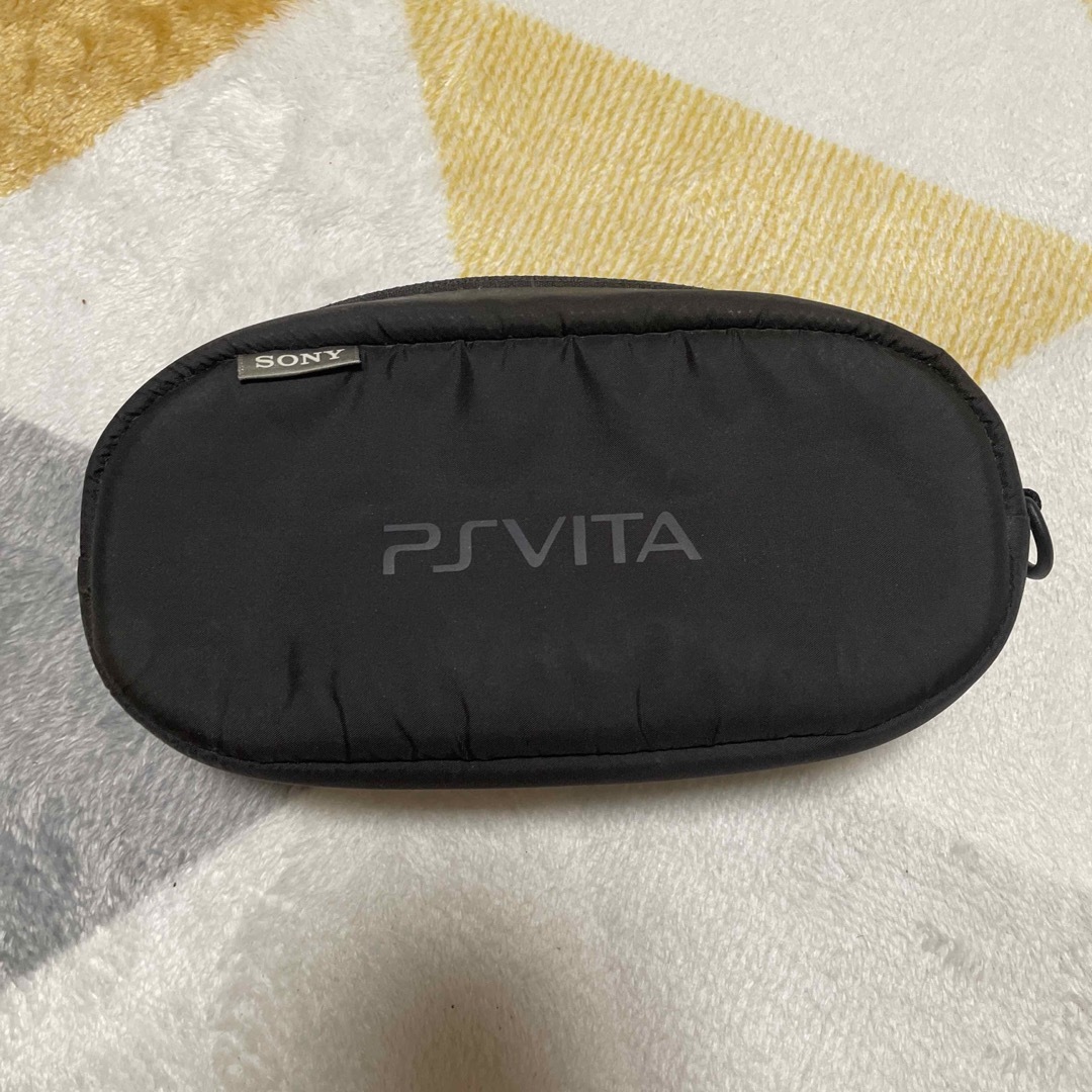 PlayStation Vita PCH-1000 箱充電器メモリーカード付