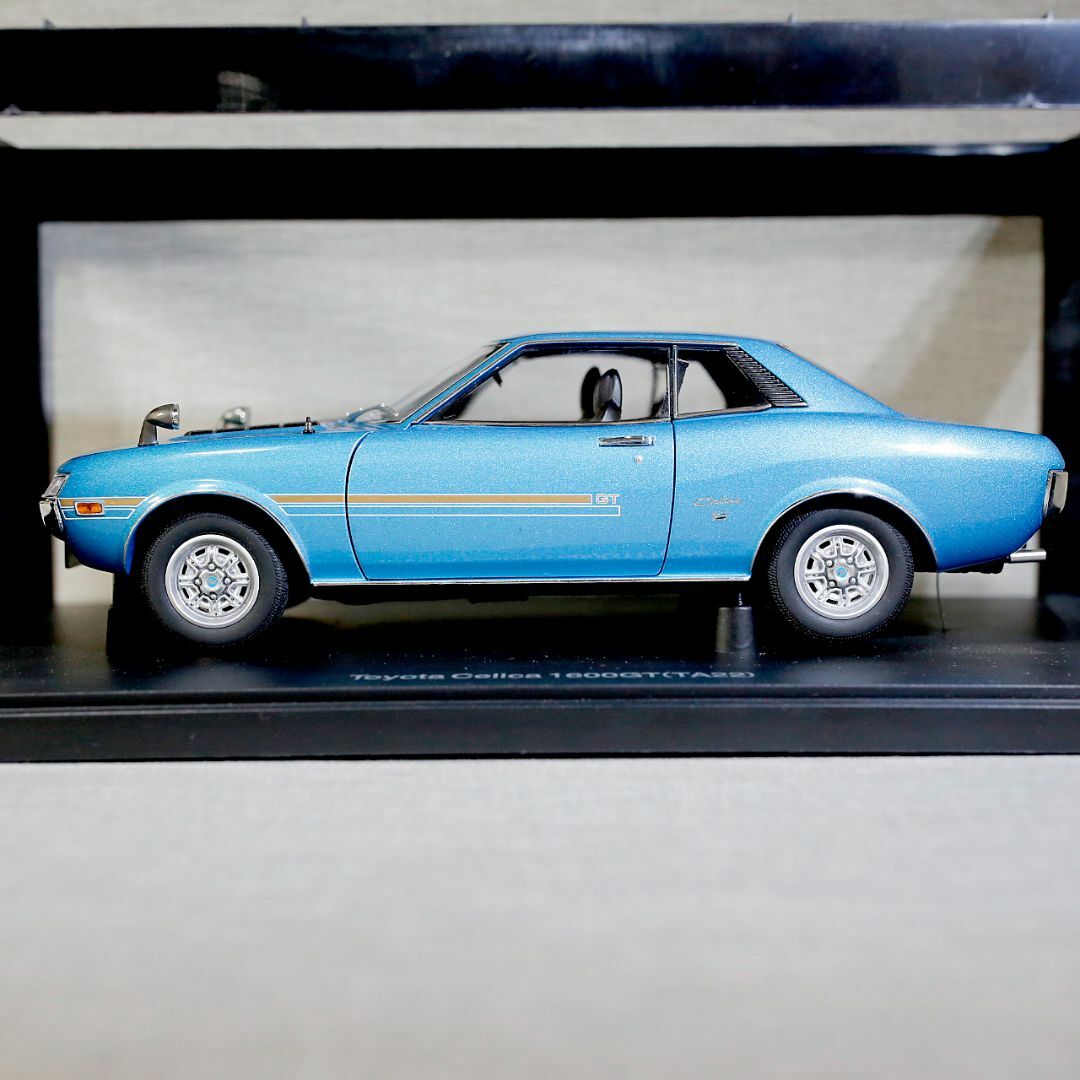 AUTOart - 【美品 送料込】トヨタ セリカ 1600GT 1／18